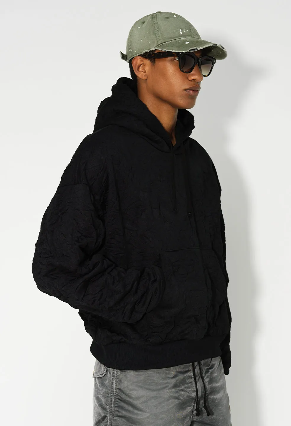 Crinkled Terry Hoodie / Black