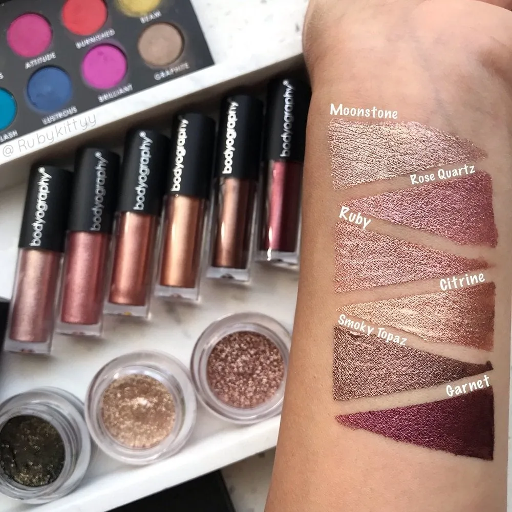 CRYSTAL GLIDE - LIQUID EYESHADOW